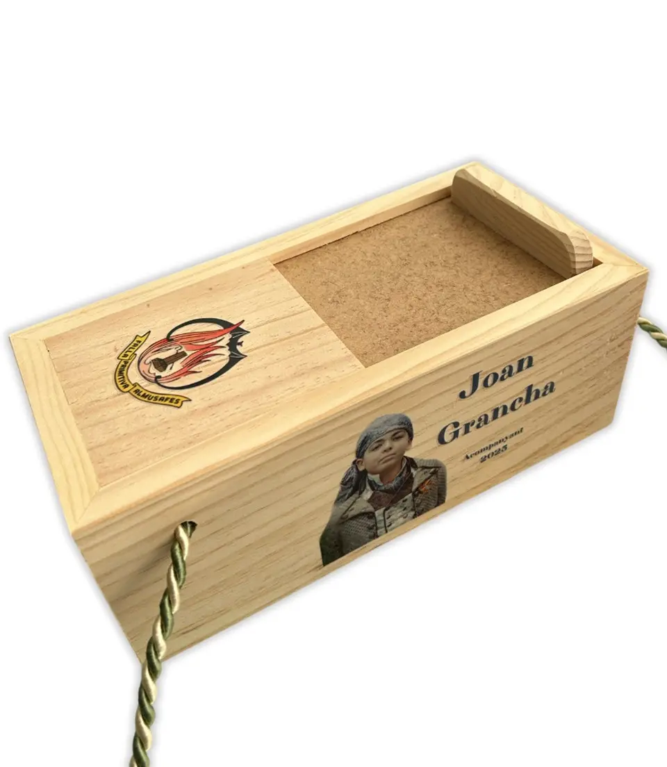 CAJA DE PETARDOS DE MADERA COLOR - Vista 2